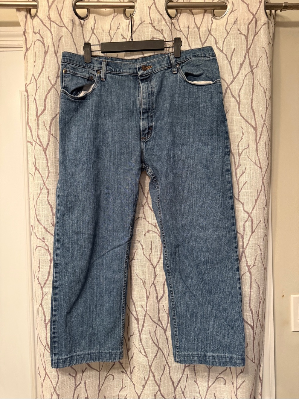 Wrangler Medium Blue Straight-Leg Men’s Jeans
